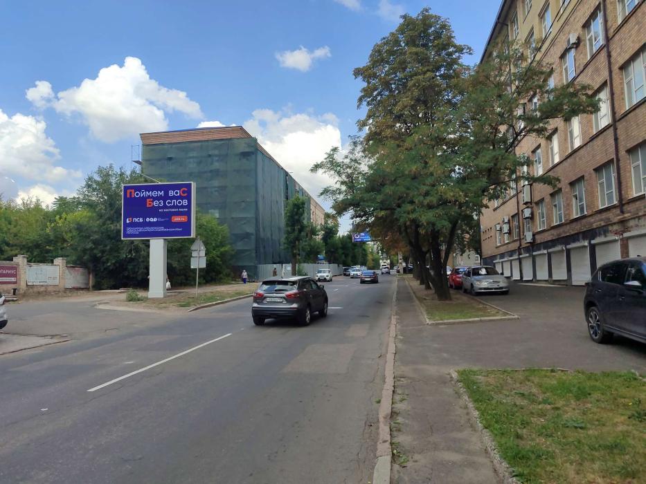 Экран 2,7х3,7, номер #1144 - г. Донецк, пр-т Панфилова, возле д. 114/1 по ул. Артема