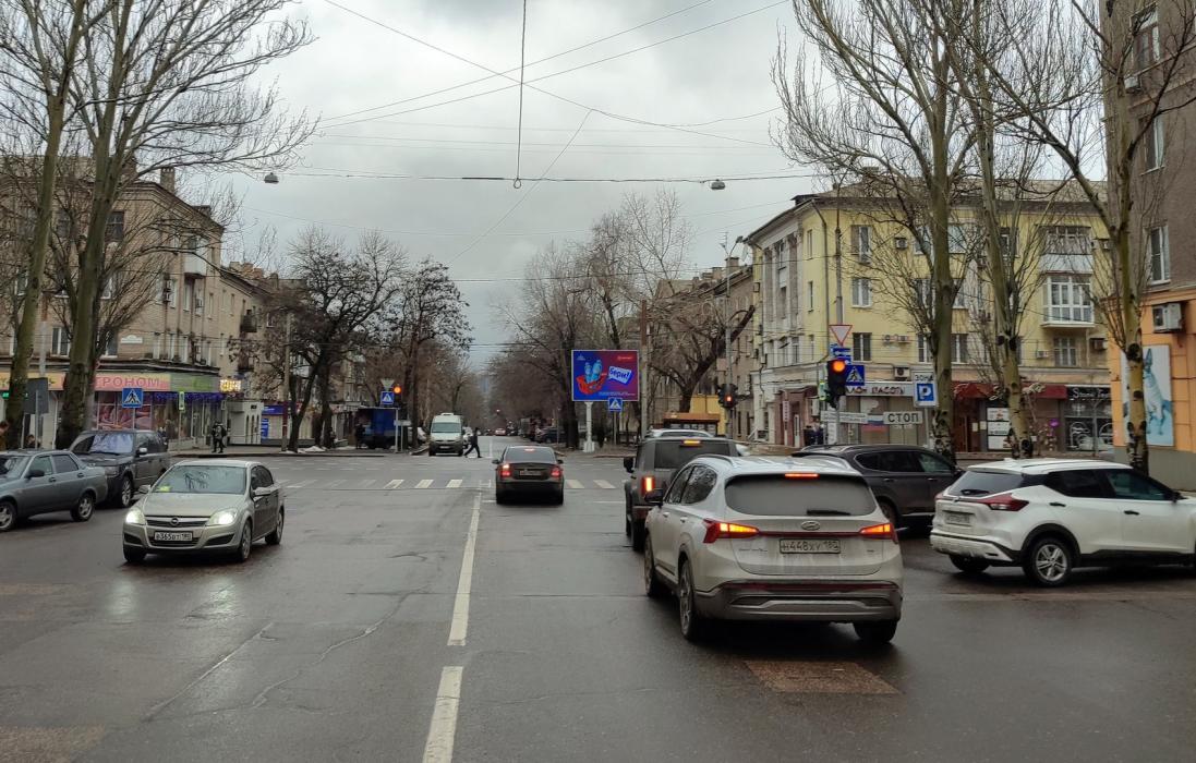 Экран 2,7х3,7, номер #1062 - г. Донецк, пр-т Гринкевича, возле д. 14 по ул. Университетская